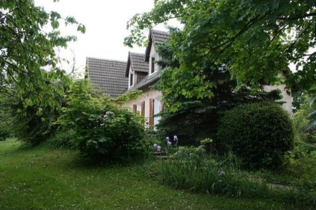 6 bedroom House For Sale: 86000 POITIERS - 2