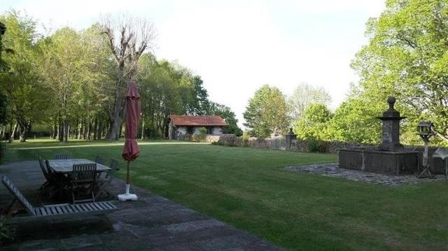 6 bedroom Manor House For Sale: 63000.. - 2