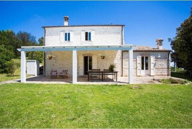 6 bedroom House For Sale: Sirolo.. - 2