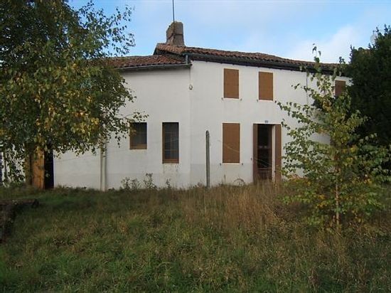 2 Bedroom Village House to Improve