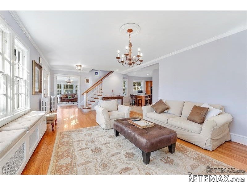 4 bedroom House For Sale: 287 Quaker.. - 2