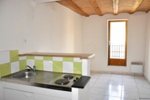 Pretty Renovated House With Garage