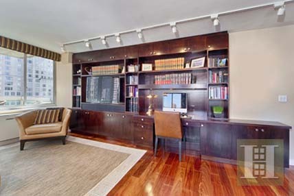 2 bedroom Apartment For Sale: 61 WEST.. - 2