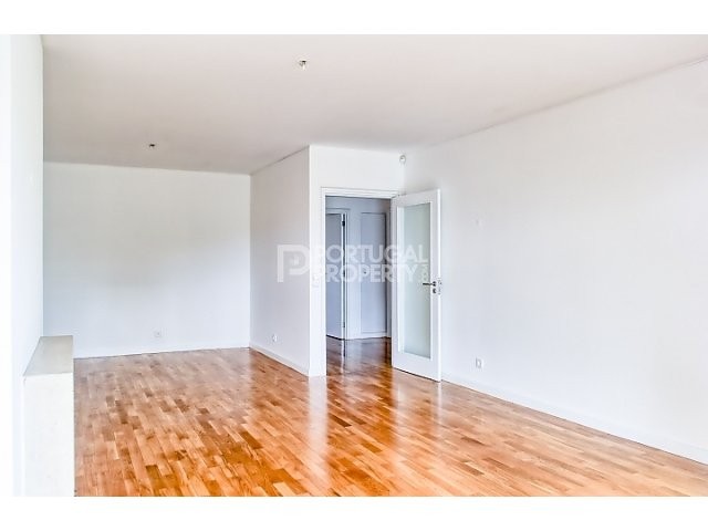 Beautiful 3 Bedroom Apartment in Foz.. - 2