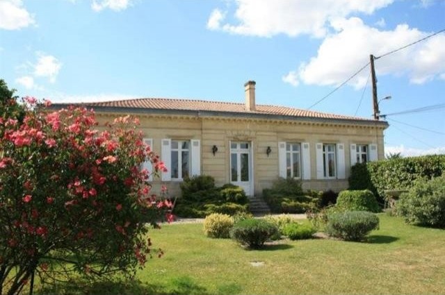 4 bedroom Character For Sale: 33000..