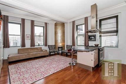 3 bedroom Apartment For Sale: 120..