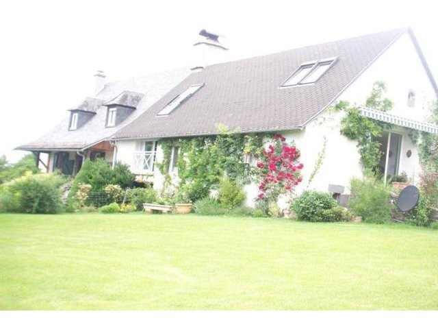 4 bedroom Character For Sale: 15200..