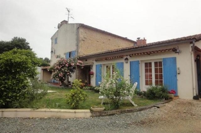 4 bedroom Character For Sale: 79270..
