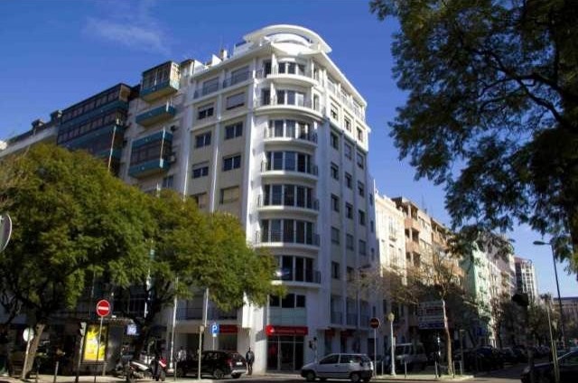 4 Bedrooms - Apartment - LISBON - For..