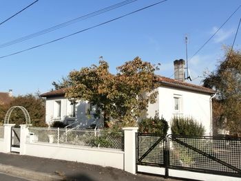 Lovely Bungalow In The Center Of.. - 2