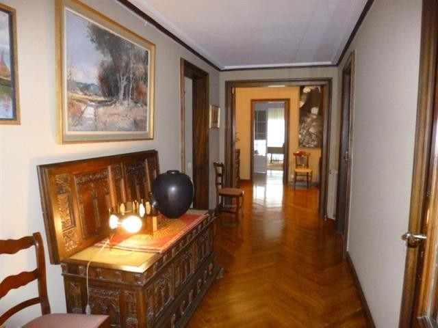 5 bedroom Flat For Sale: BARCELONA.. - 2