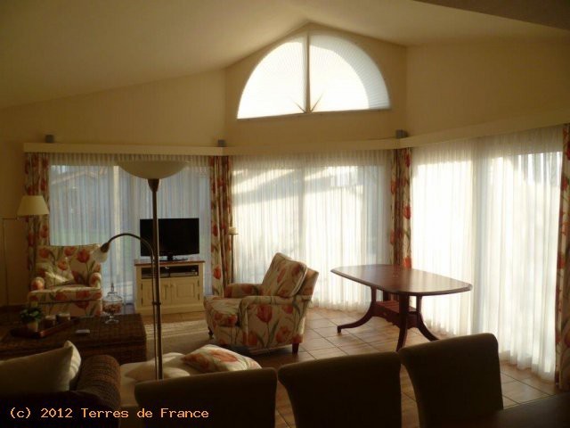 Nice Holiday Villa Near The Sea - 2