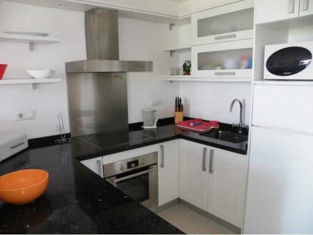 1 Bed Apartment for sale in Calahonda - 2