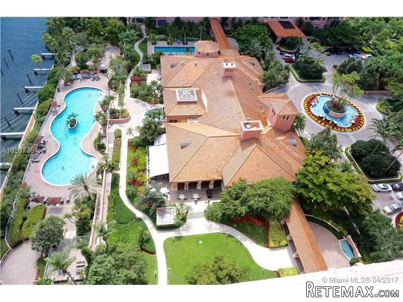 6 bedroom Flat For Sale: 10 Edgewater..
