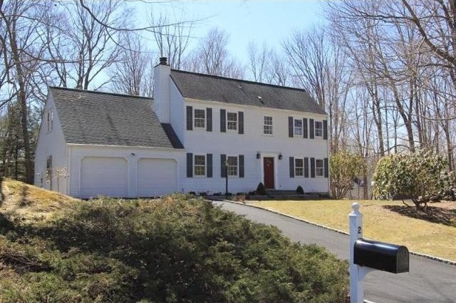 3 bedroom Residence For Sale: South..
