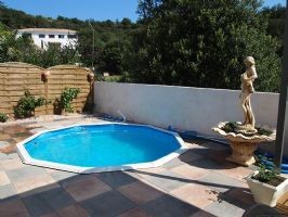 Pretty Villa With View & Pool