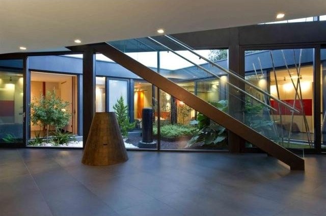 5 bedroom Detached House For Sale:.. - 2