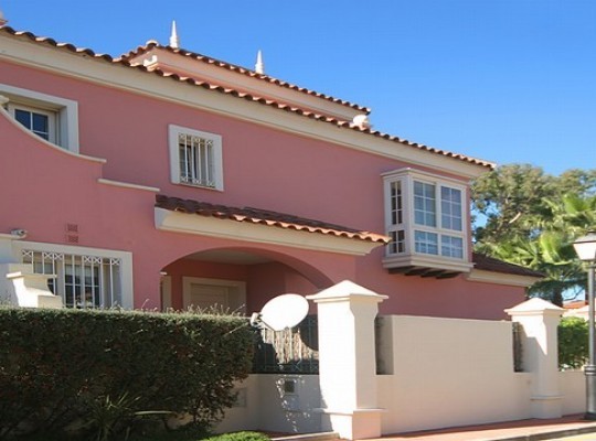 Villa for sale in La Pepina, Marbella..