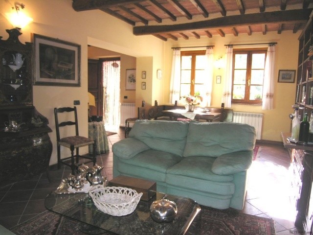 Country/farmhouse - For Sale - South of.. - 2