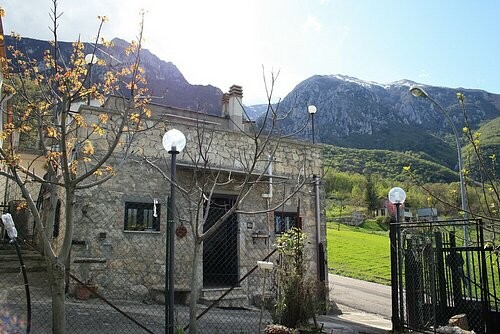 Fabulous holiday home/investment - 2