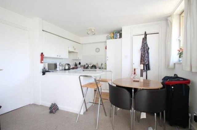 1 bed flat to rent - 2