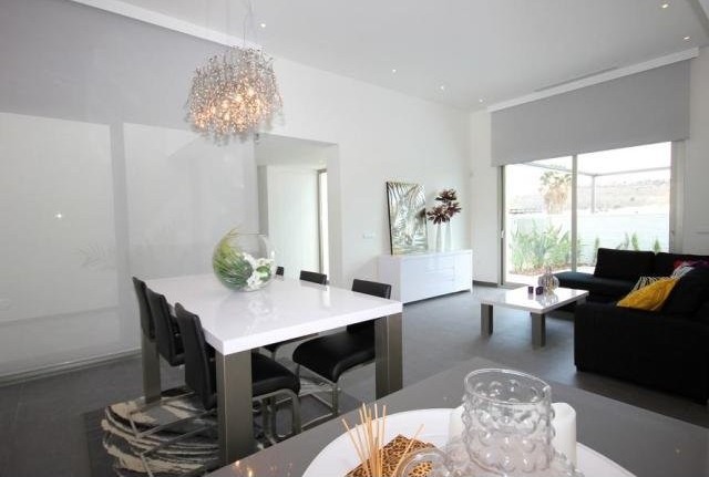 3 Bedrooms - Property - Alicante - For.. - 2