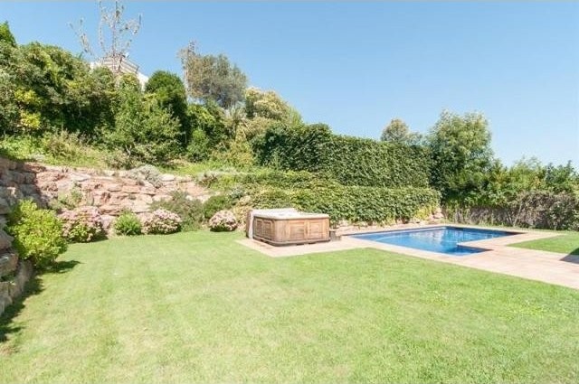 6 bedroom Detached House For Sale:.. - 2