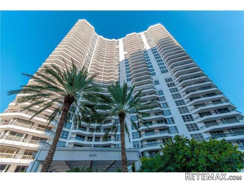 2 bedroom Flat For Sale: 19195 NE 36 CT..