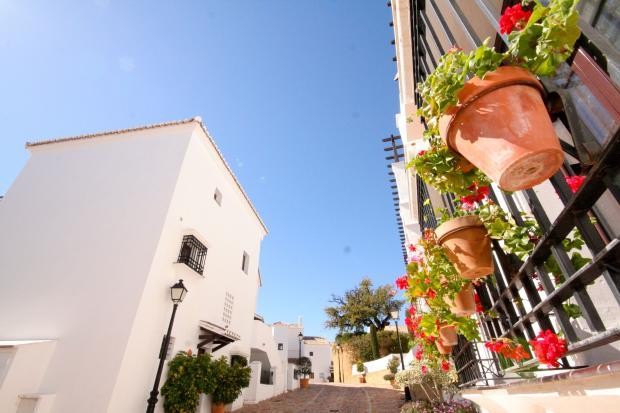 3 bedroom town house for sale
