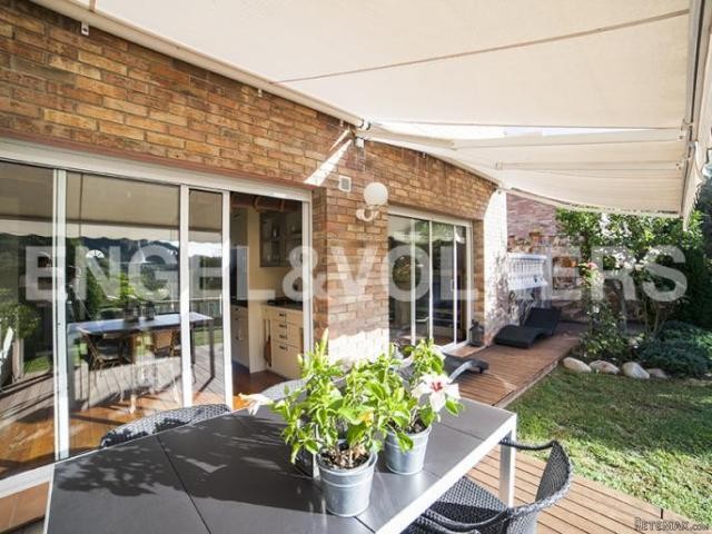Corner House,spotless with sea views... - 2