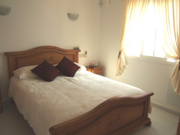 Beautiful and spacious newbuild.. - 2