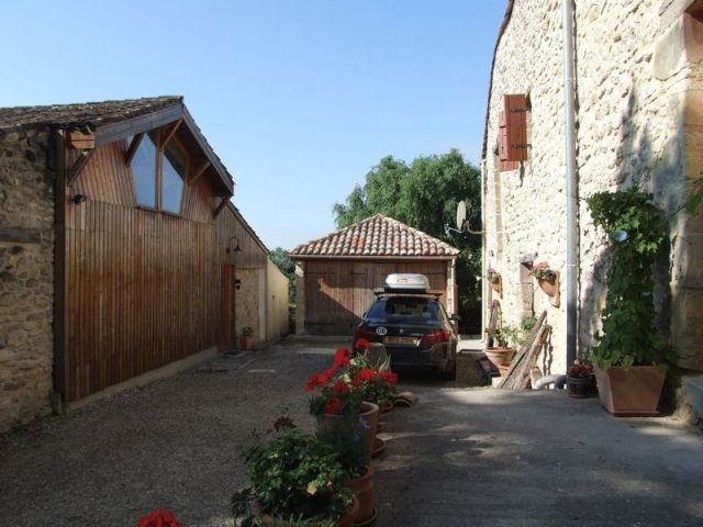 Superb Stone Property With Barn.. - 2