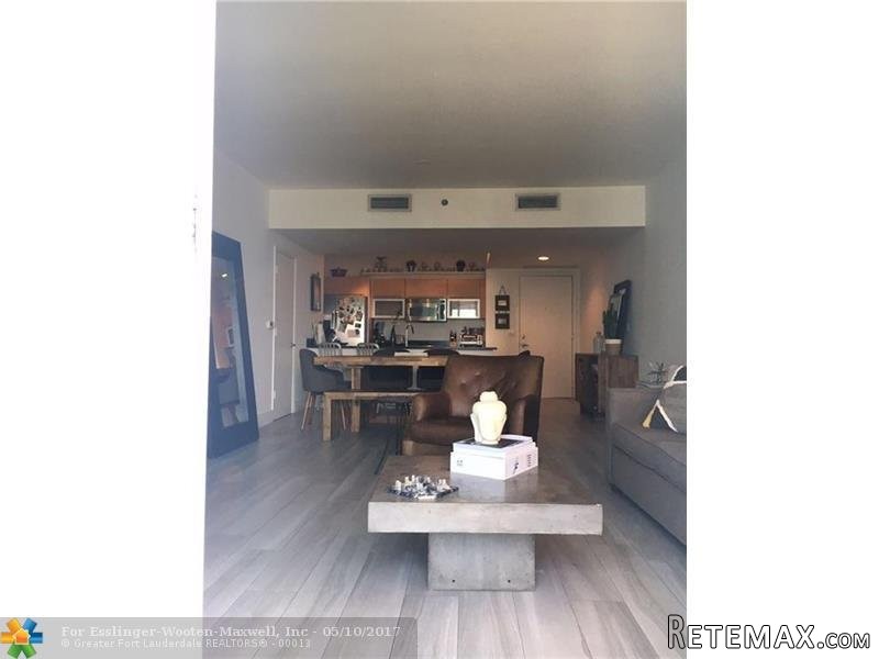 2 bedroom Flat For Sale: 951 Brickell.. - 2