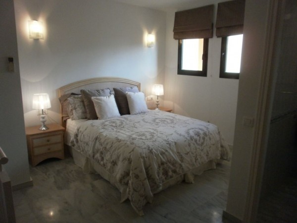 3 bed Apartment in RIVIERA DEL SOL - 2