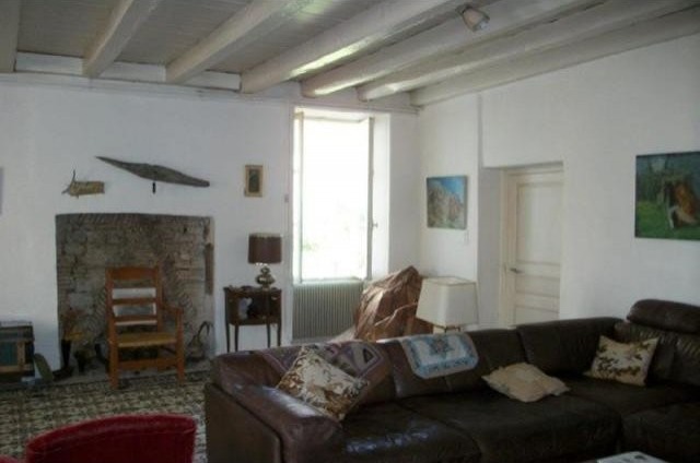 6 bedroom Town House For Sale: 79500.. - 2
