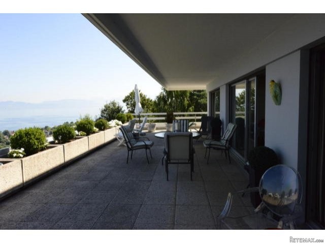 3 bedroom apartment for sale - 2