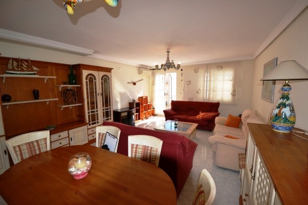3 Bedroom 2 Bathroom Apartment Sale.. - 2