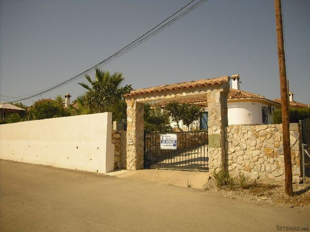 Villa For Sale, Arboleas, Almeria