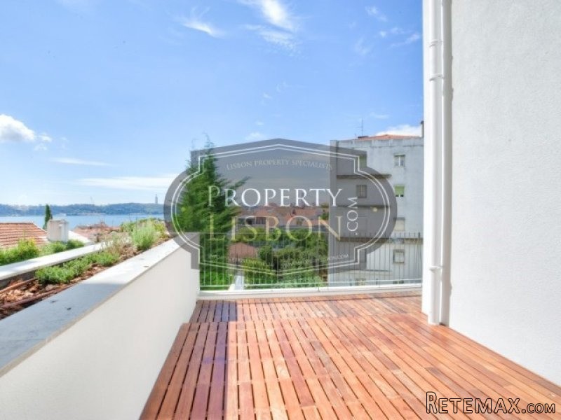 Brand New T3+2 Duplex Lisbon Apartment..