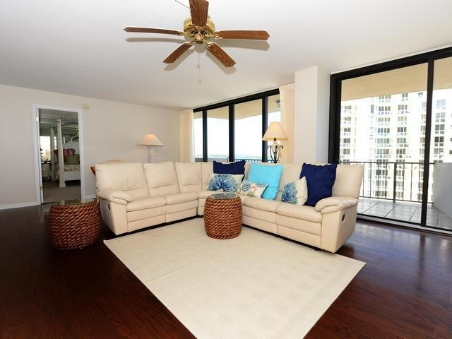 2 bedroom Rental For Sale: Singer.. - 2