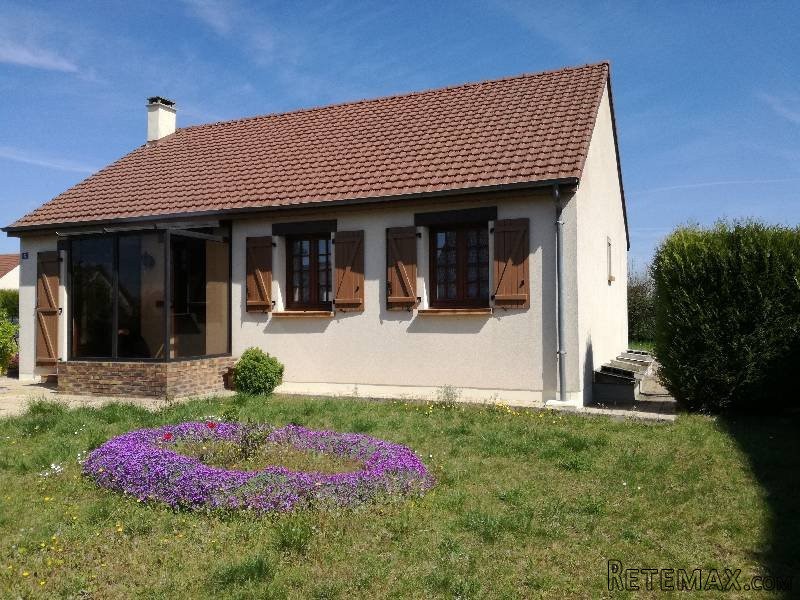 Traditional Detached House For Sale