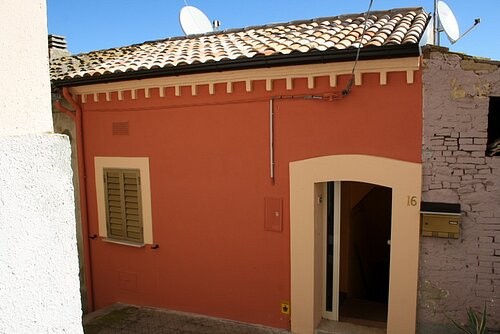 2 apartments in a stunning seaside town. - 2