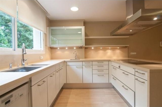 5 bedroom Detached House For Sale:..