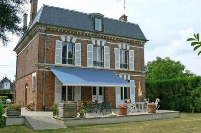 7 bedroom Character For Sale: 60210 OISE