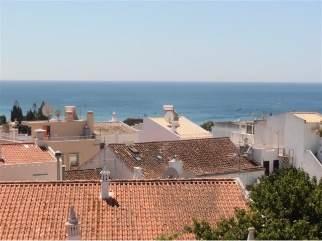 APARTMENT FOR SALE IN LUZ, LAGOS