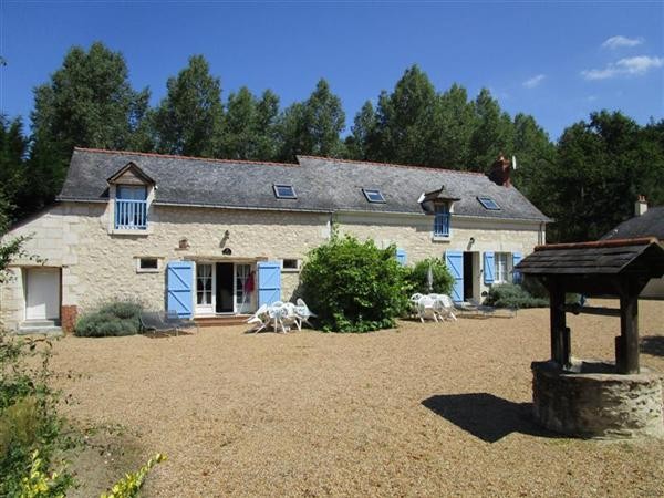 Beautifully Presented 4 Gite Complex..