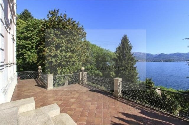 2 bedroom Apartment For Sale: Stresa, IT