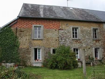 House in a Great Village Location