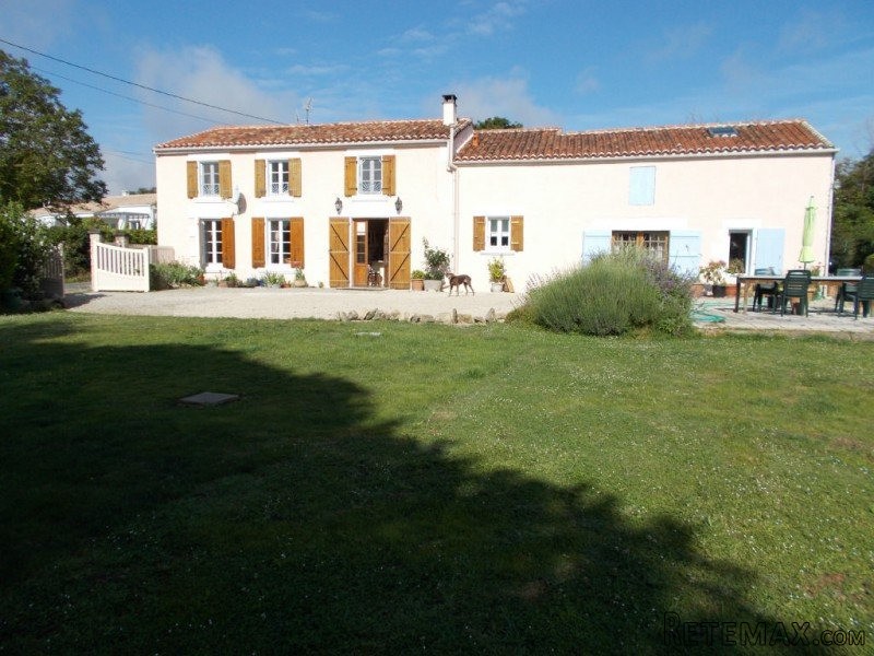 Stone House For Sale St Jean D Angely - 2