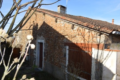 Cute stone property with barns and.. - 2